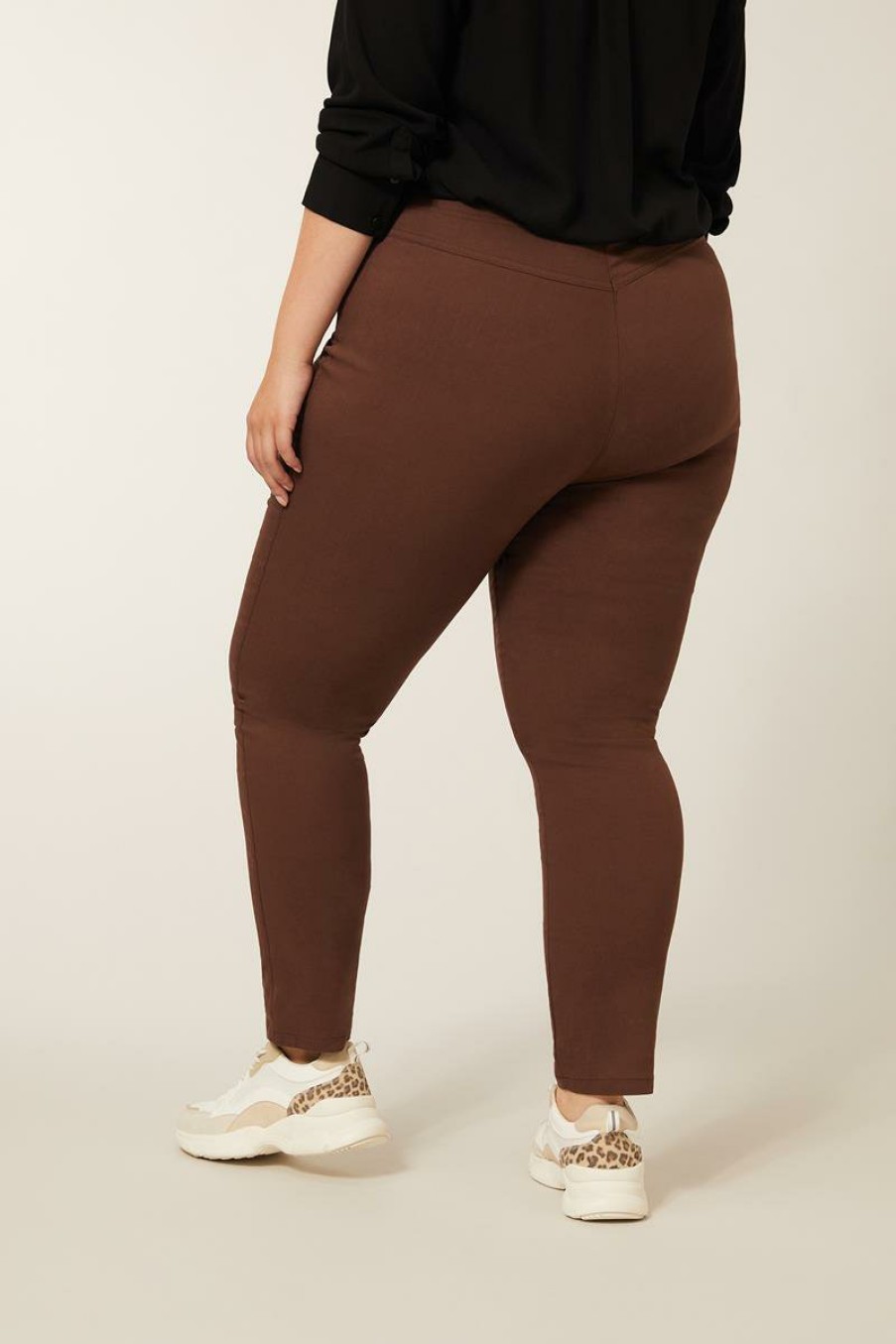 PLUS Miss Etam | Broek 'Belle' Bruin 32"